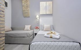 Roman Holiday Suites