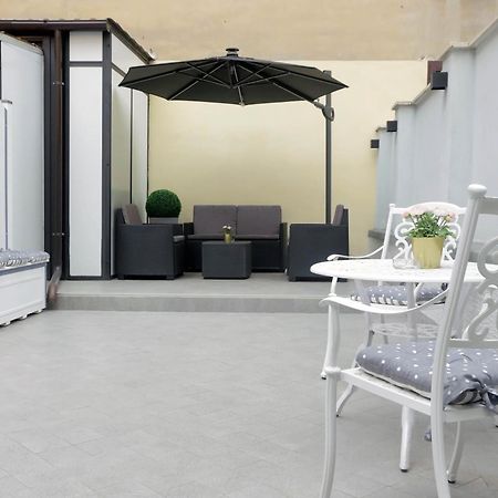 Roman Holiday Suites Dış mekan fotoğraf