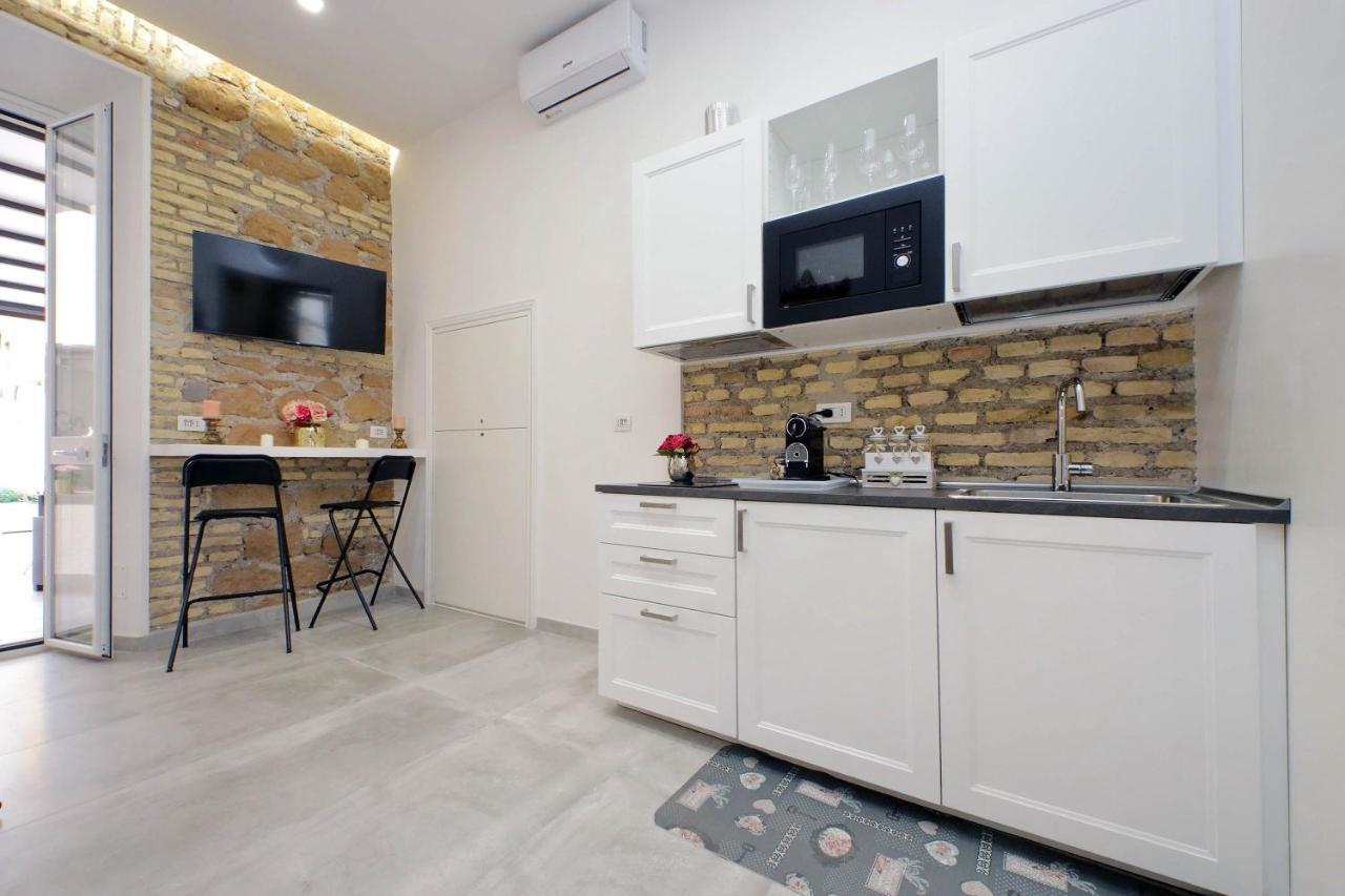 Roman Holiday Suites Dış mekan fotoğraf