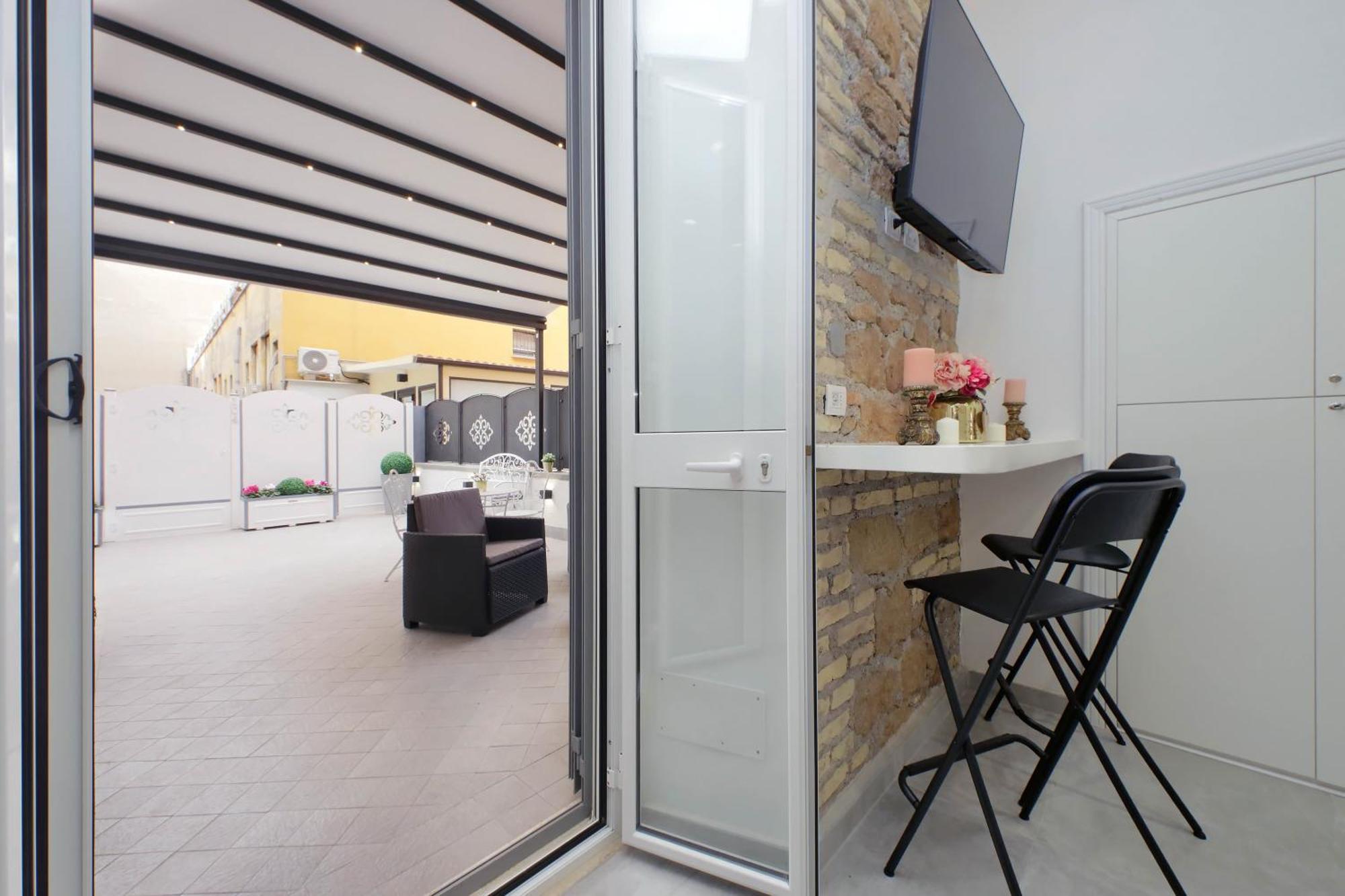 Roman Holiday Suites Dış mekan fotoğraf