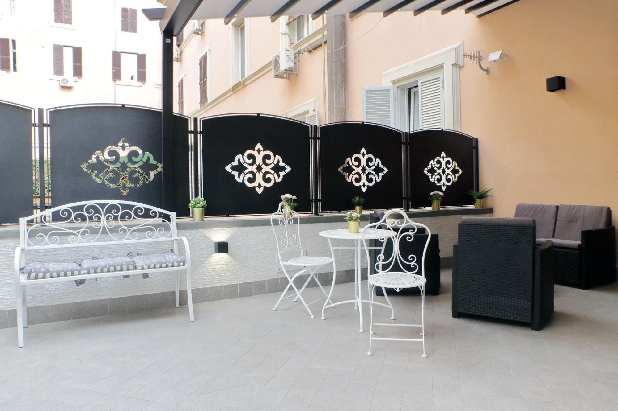 Roman Holiday Suites Dış mekan fotoğraf